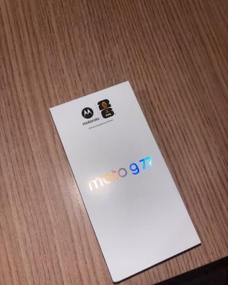 Motorola G77