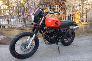 SWM SIX DAYS 500cc SCRAMBLER - FINANZIAMENTO TASSO