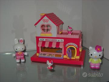 HELLO KITTY - LOTTO DI PERSONAGGI E CASETTA