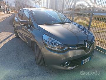 Renault clio duel - 2016