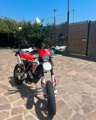 Fantic 125 motard 4t