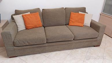 Divano letto (tre posti) + due posti