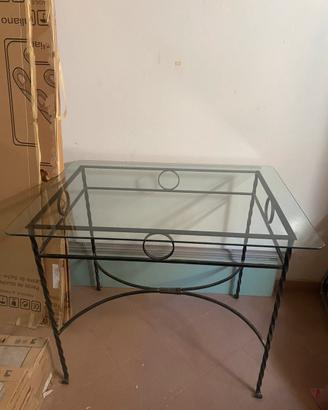 Tavolo in ferro battuto e vetro