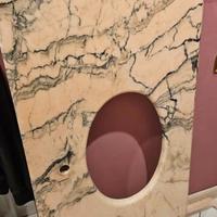 Piano in marmo bagno più mensole angolari