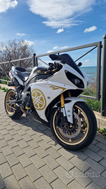Yamaha r1 big bang 2013 scambi0