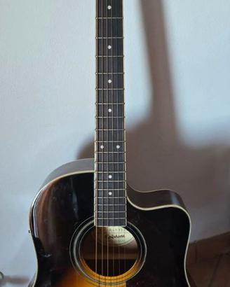 Chitarra acustica Epiphone elettrificata