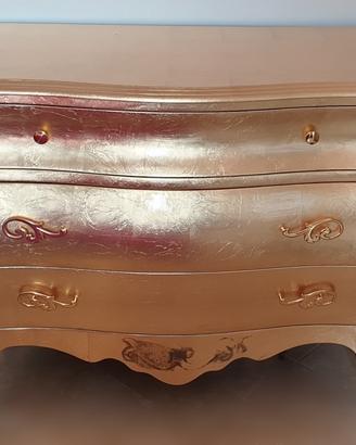 Trittico comò e comodini bombati foglia oro 