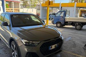 Audi A1 Allstreet 30 TFSI - Identity Contrast