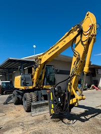 Escavatore Gommato 180ql New Holland