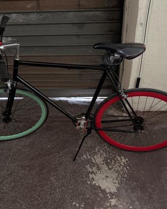 Bici scatto fisso