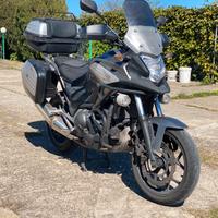 Moto Honda NC 750X DCT ABS