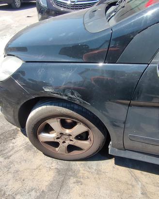 MERCEDES BENZ CLASSE B 180 2010 PARAFANGO SX/DX