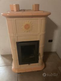 Stufa maiolica a legna
