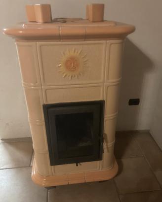 Stufa maiolica a legna