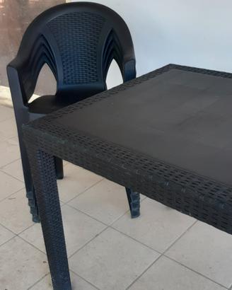 tavolo da giardino + 4 sedie con braccioli