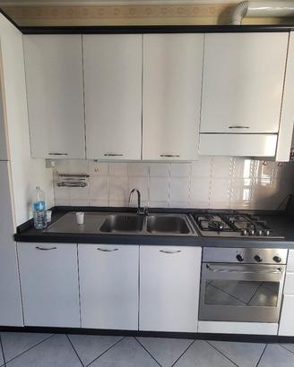 cucina attrezzata