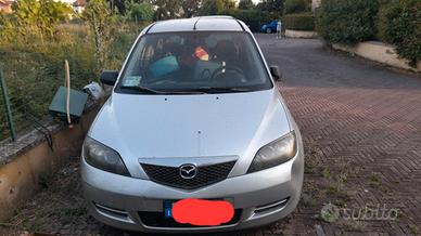 mazda 2 anno 2007