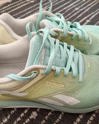 scarpe donna n. 40 Reebok 