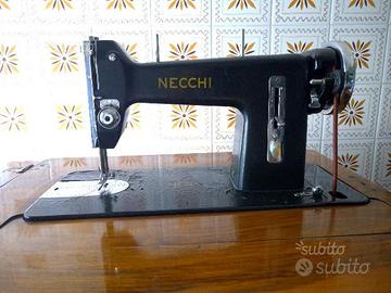 Antica macchina da cucire Necchi