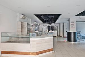 Locale commerciale parcheggio PSC/142