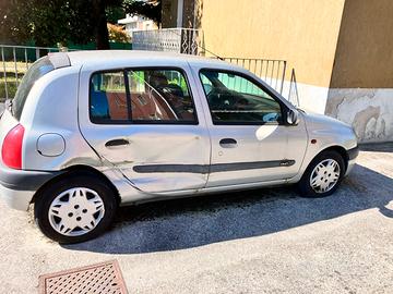 PEZZO DI RICAMBIO USATI  AUTOVETTURA CLIO