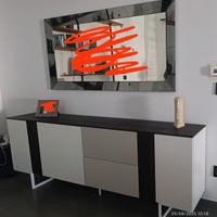 mobili salone parete attrezzata TV, madia,specchio