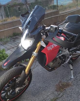 Aprilia Dorsoduro 750 rossa