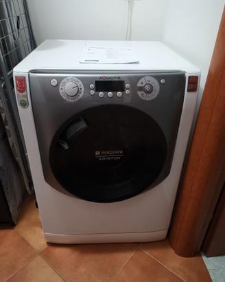 lavasciuga Hotpoint Ariston Aqualtis 9+7Kg
