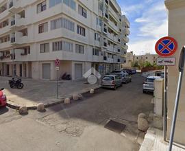 AUTORIMESSA A LECCE