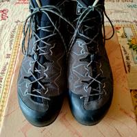 Scarponi Trekking Montura Yaru Tekno