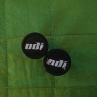 TAPPI PER MANOPOLE ODI