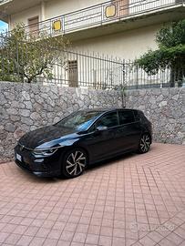 Volkswagen Golf 1.5 eTSI  150 CV R-Line DSG