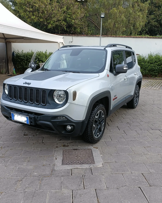 Jeep Renegade Trailhawk 2.0 Multijet 170cv 4x4