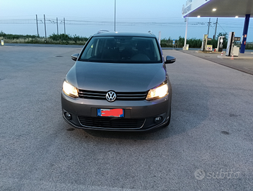 Volkswagen Touran diesel 1.6 anno 2011