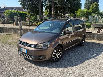 Volkswagen Touran Business 2.0 TDI 140 CV Highline