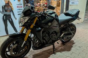 YAMAHA FZ8 -2011