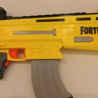 Nerf Fortnite AR-L + 10 dardi originali