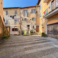 3 LOCALI A GENAZZANO