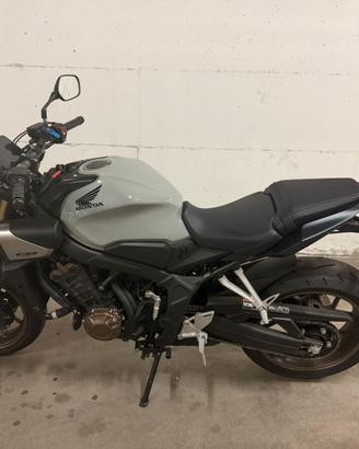 Honda CB 650 R e-clutch depo 35kw a2