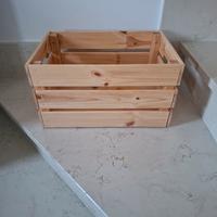 Contenitore in legno di pino