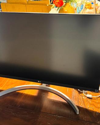 Monitor 27UL650-W