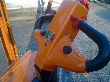 Transpallets elettrico 1000 kg