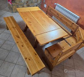 Tavolo in pino 