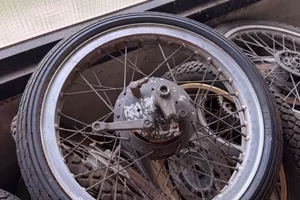 Cerchio posteriore Borrani Dunlop Malanca