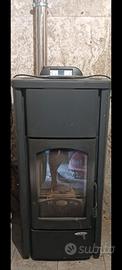 stufa a pellet 15 kW Laminox usata