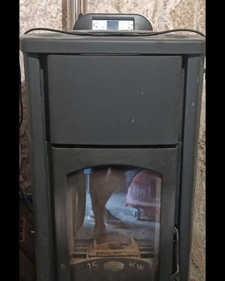 stufa a pellet 15 kW Laminox usata