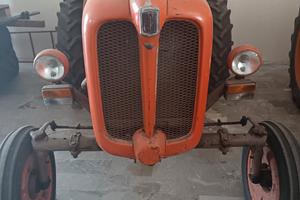 trattore agricolo