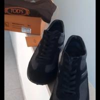 scarpa nera tod's