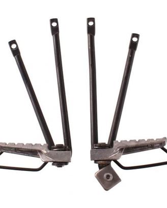 Coppia pedane posteriori con staffe per Aprilia RS