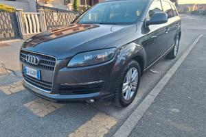 Audi q7 con gancio di traino - 7 posti